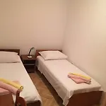 Lucia 아파트