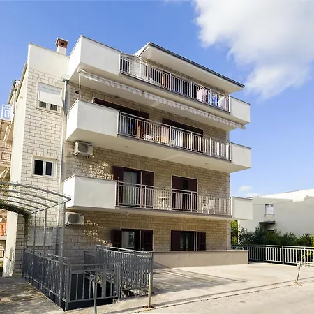 Apartment Lucia