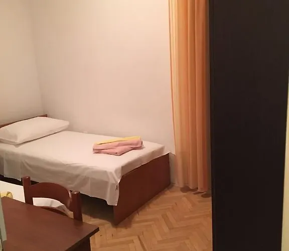 Διαμέρισμα Lucia *